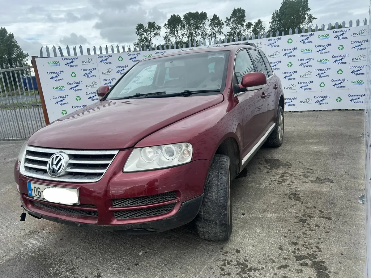 2006 VW TOUAREG 2.5TDI AUTO JUST IN FOR BREAKING - Image 2