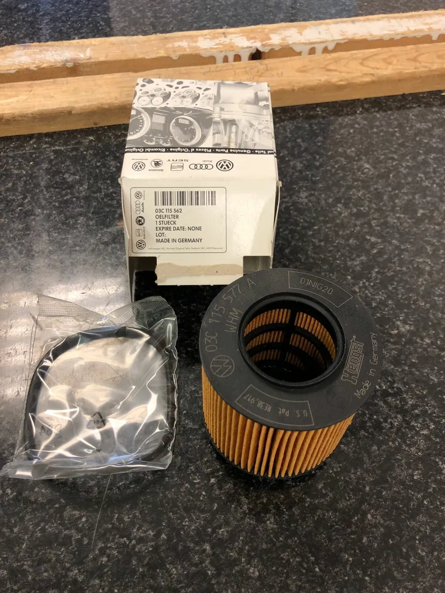 Genuine Oil Filter For 2007 to 2015 Fabia 1.6L