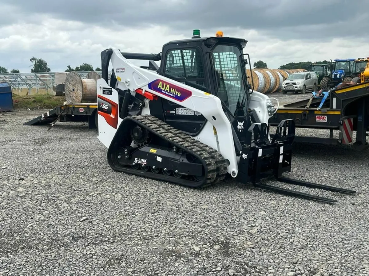 For Hire Bobcat T66/T86 Track Skid-Steer Loaders - Image 4