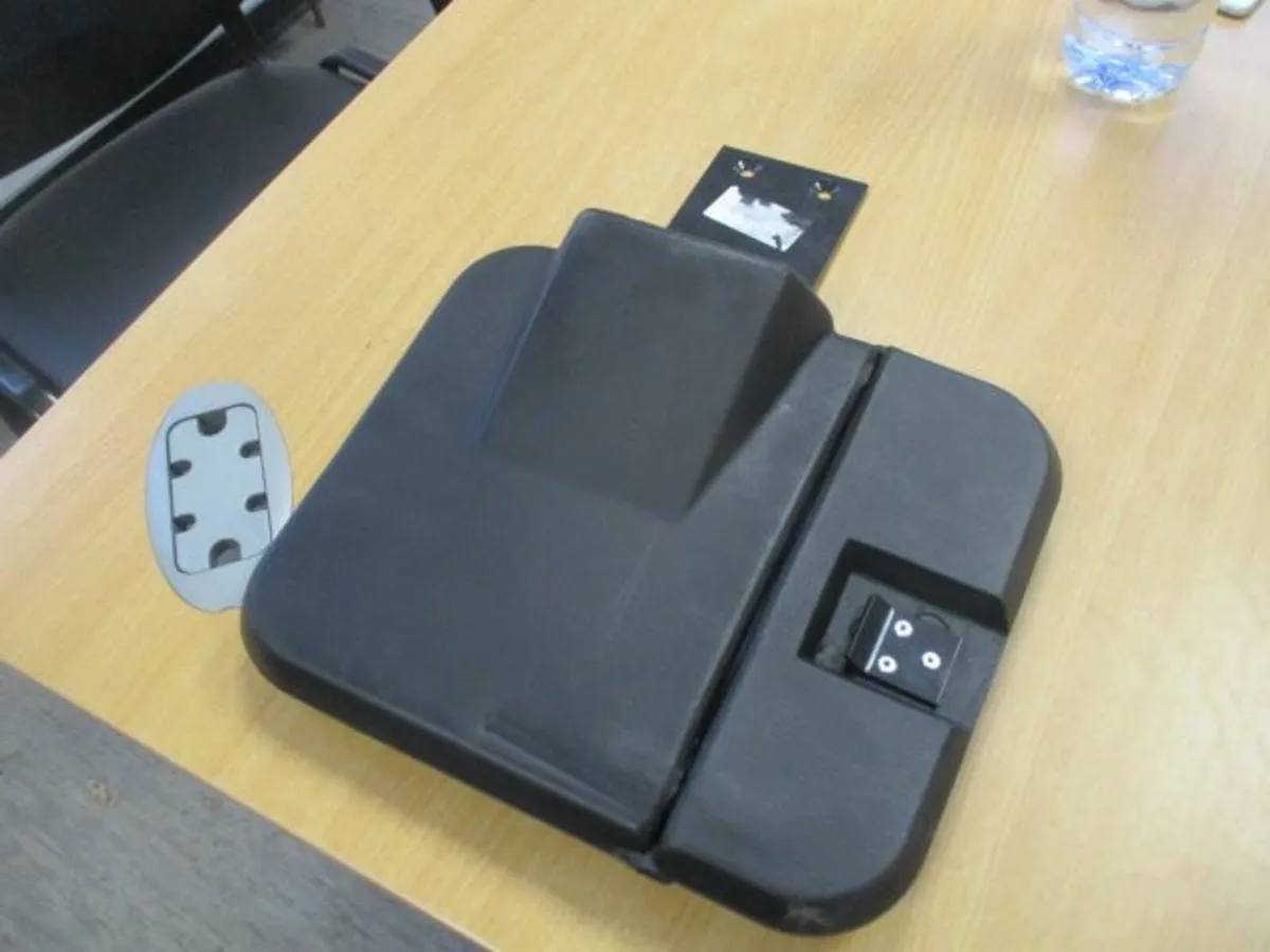 New Fiat Passenger Seat - Image 4