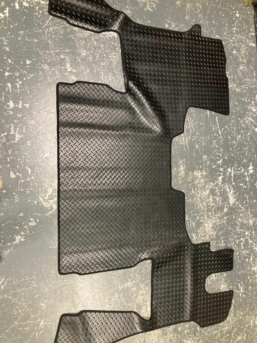 Rubber Floor Mats Scania - Image 1