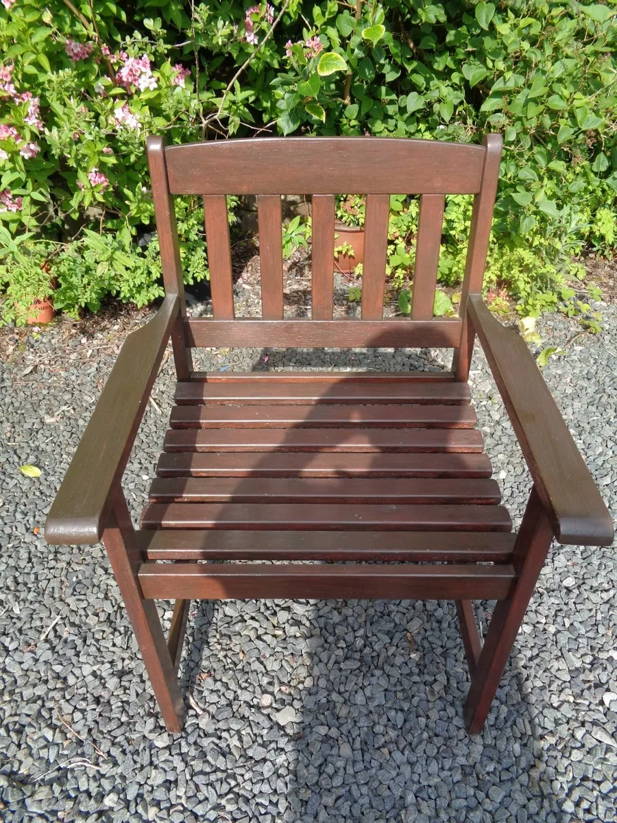 Large wooden garden chair/seat - Image 2