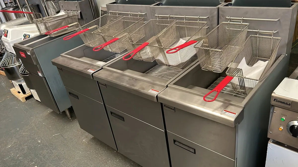 Food Trailer canopy’s and extraction - Image 2