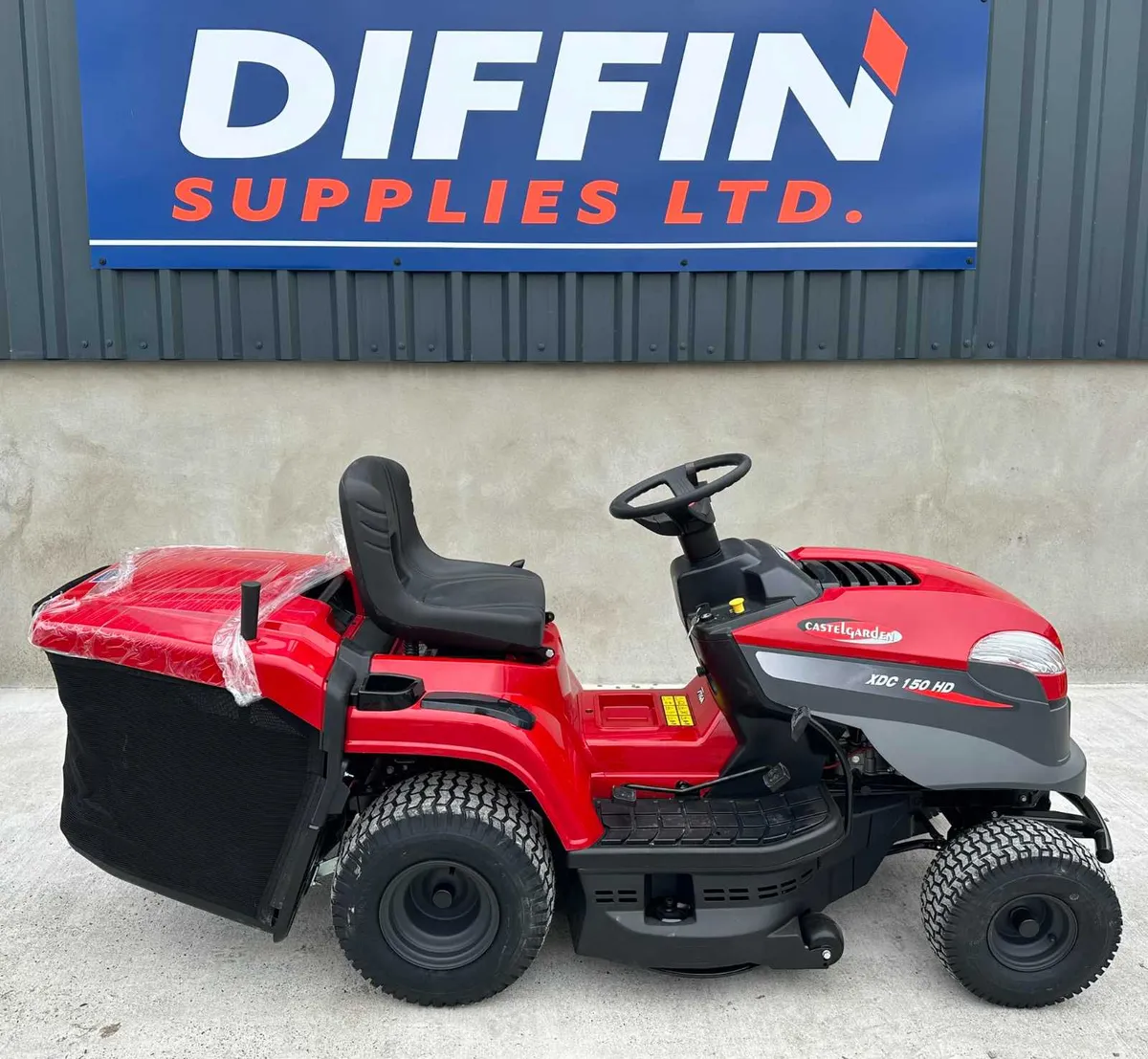 Castelgarden Ride on Mowers Lawnmower - Image 4