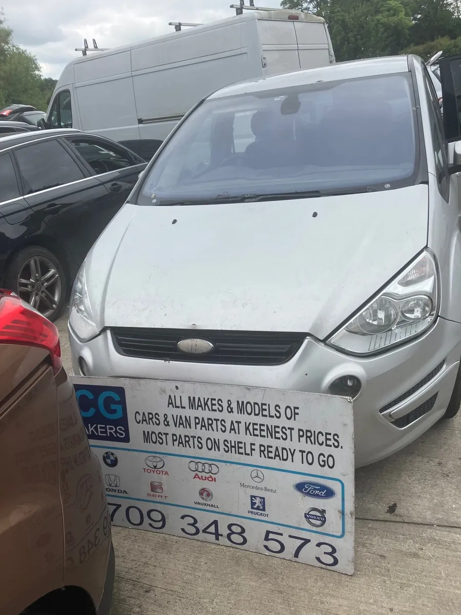 2013 ford s max parts breaking