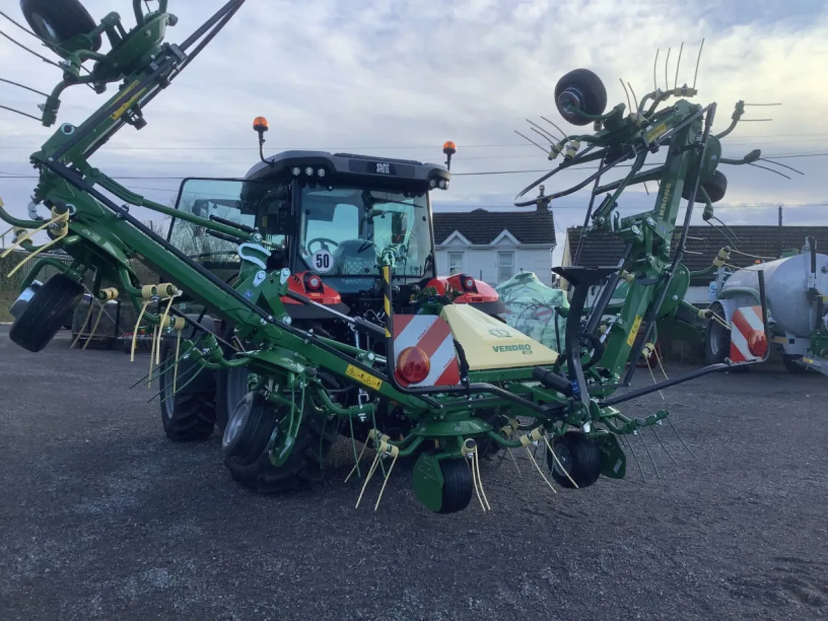 New Krone Vendro 900 Tedder - Image 3
