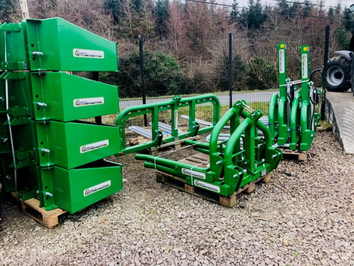 Cashels Bale Handlers - Image 2