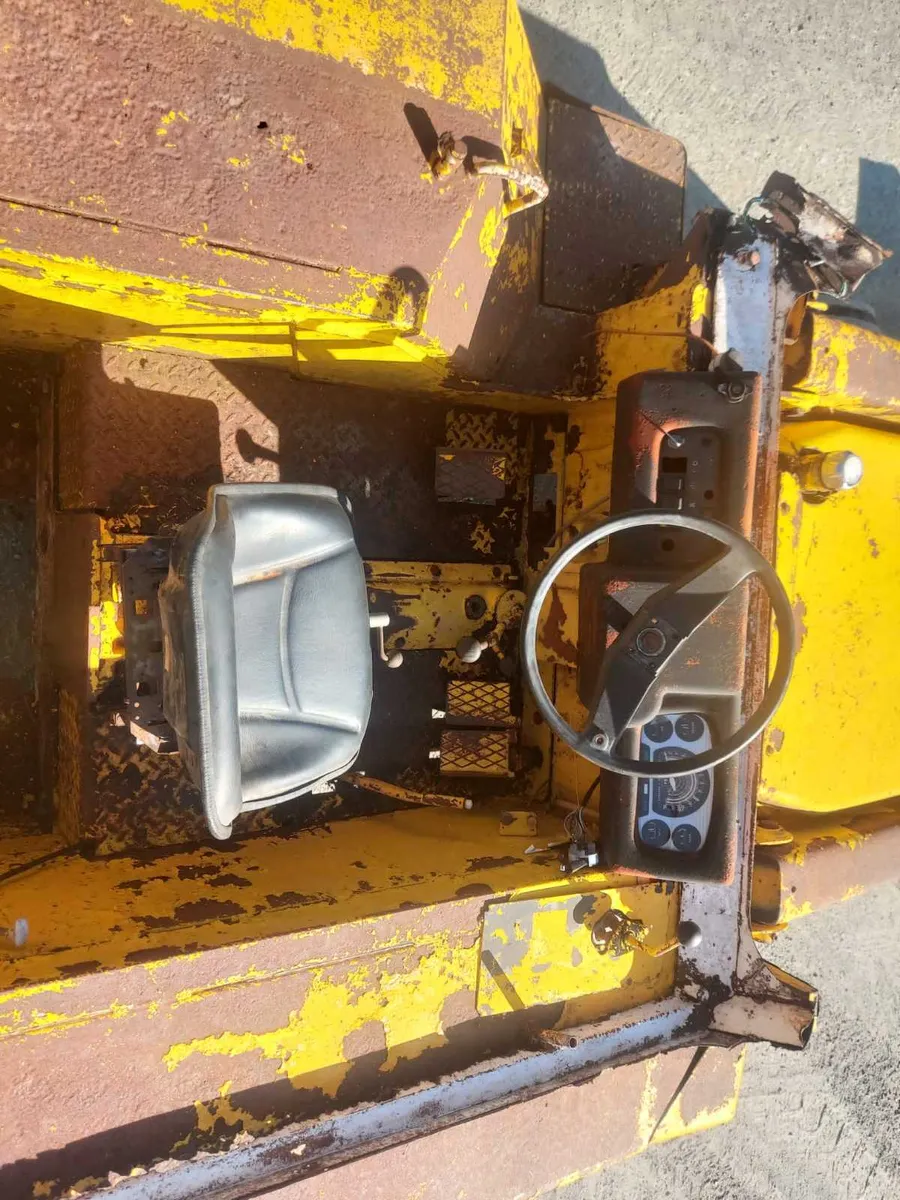 Jcb 3c digger loader - Image 4