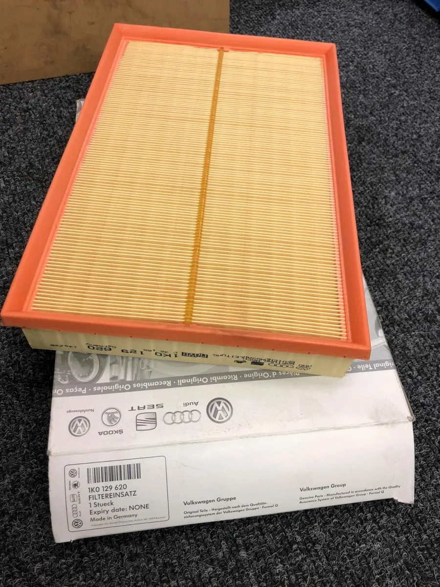 2008 - 2015 Skoda Superb Genuine Air Filters