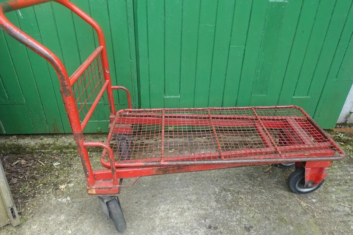 trolley - Image 1