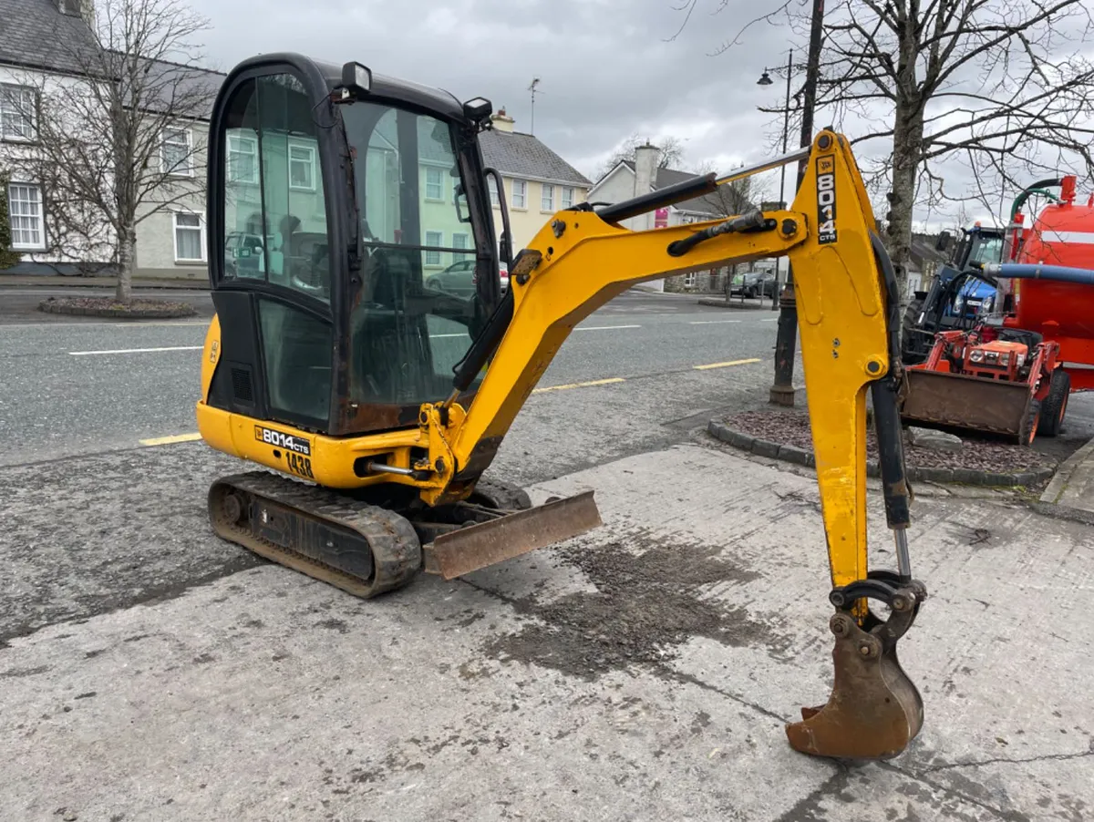 2016 JCB 8014 Digger - Image 1