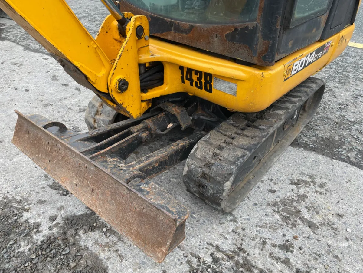 2016 JCB 8014 Digger - Image 4