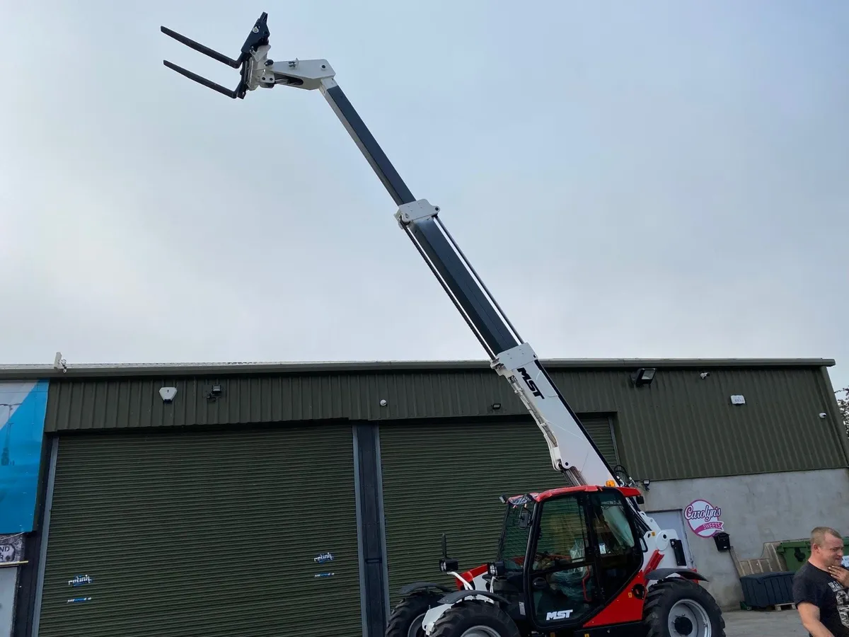 MST  MH9.35 Telehandler - Image 4