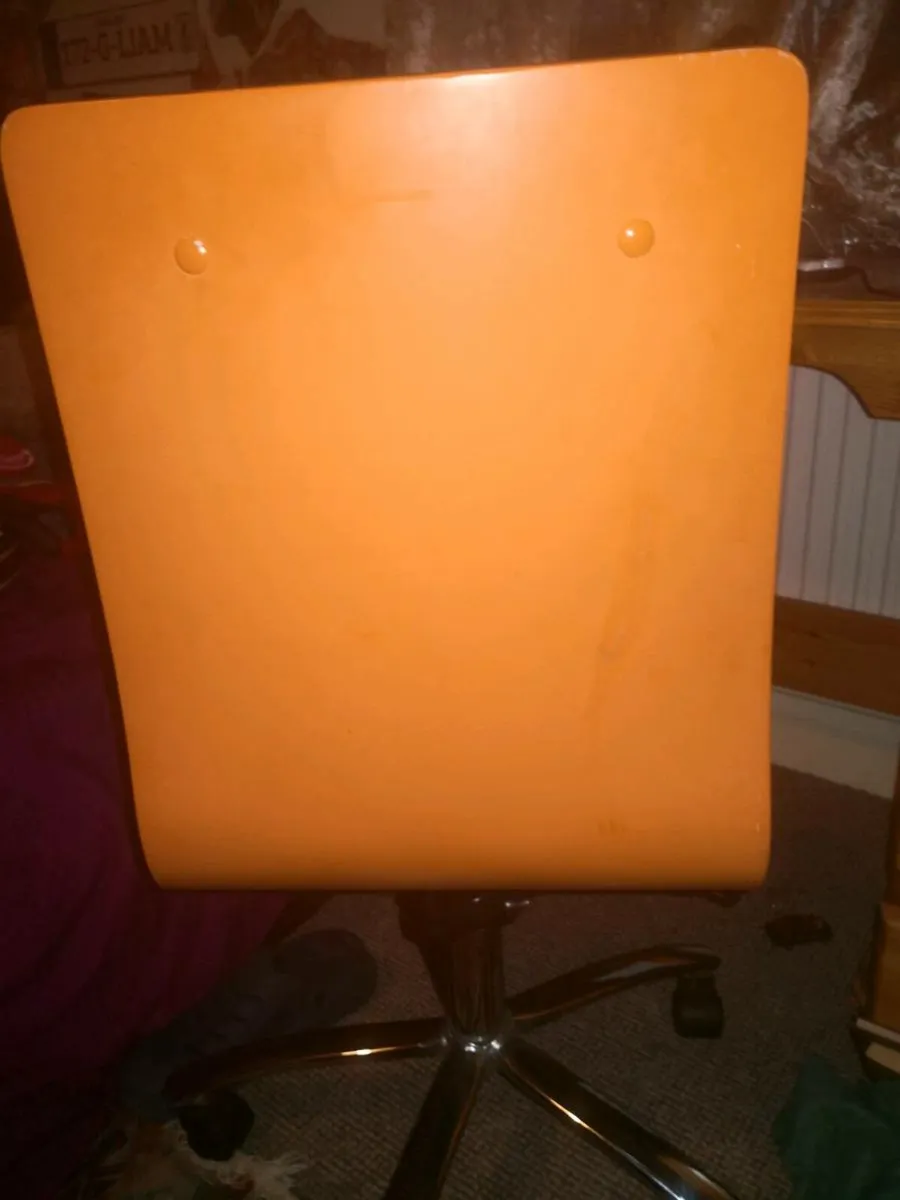 Unique retro chair - Image 3