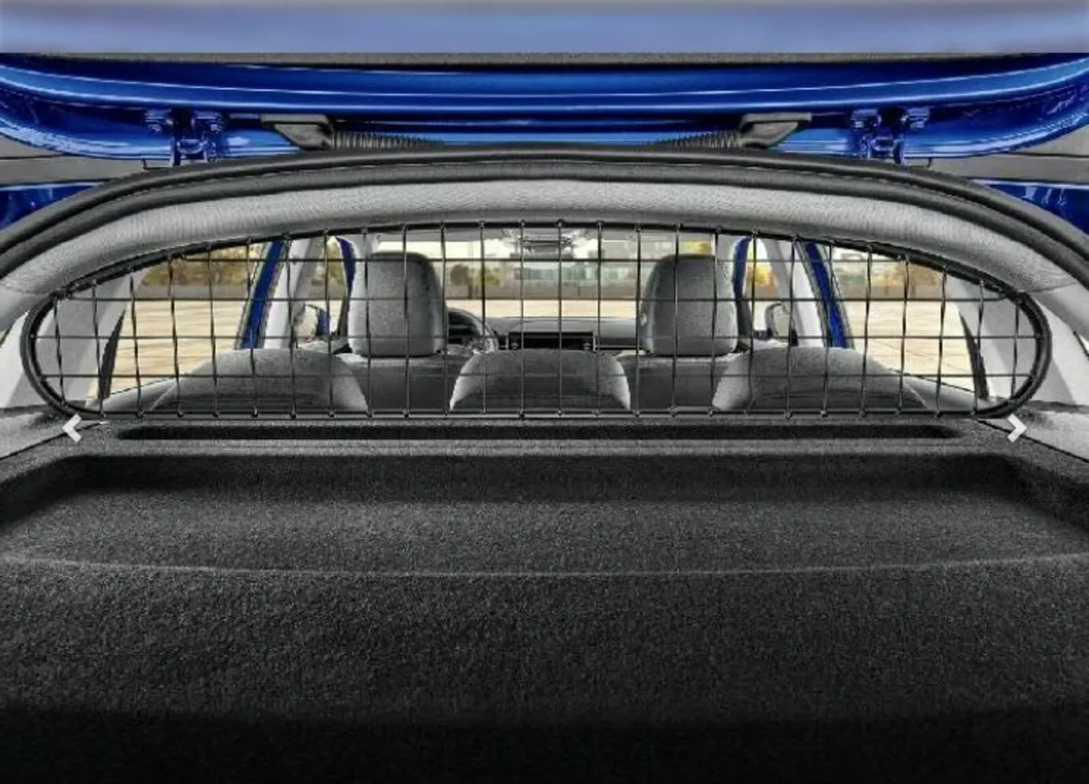 Skoda Kamiq/ Scala pet partition