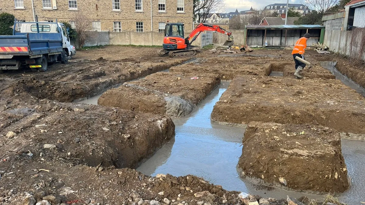 Machine Hire and drivers - Image 1