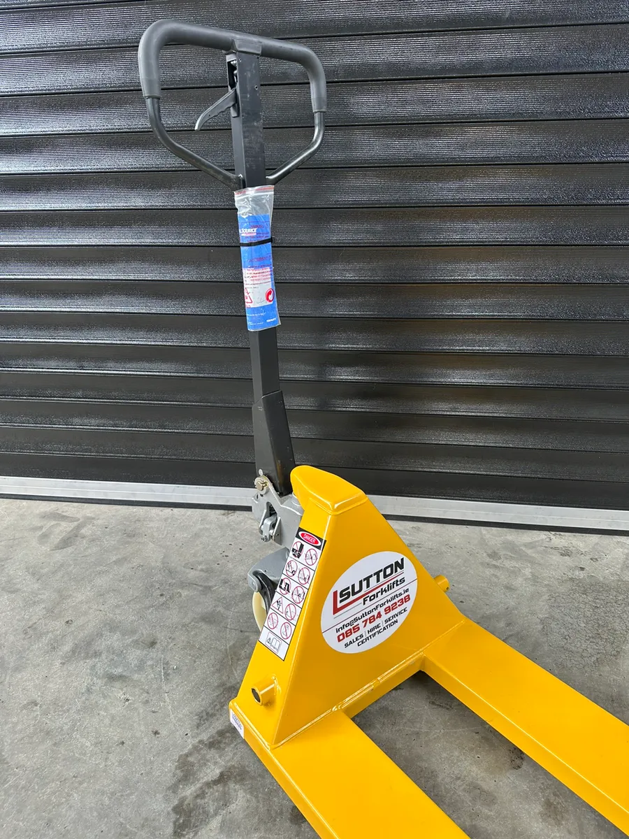 2500KG Manual Pallet trucks - Image 3