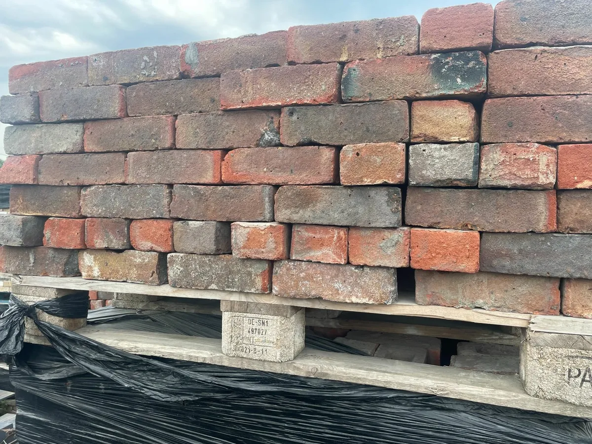 Salvaged Red brick - Image 2