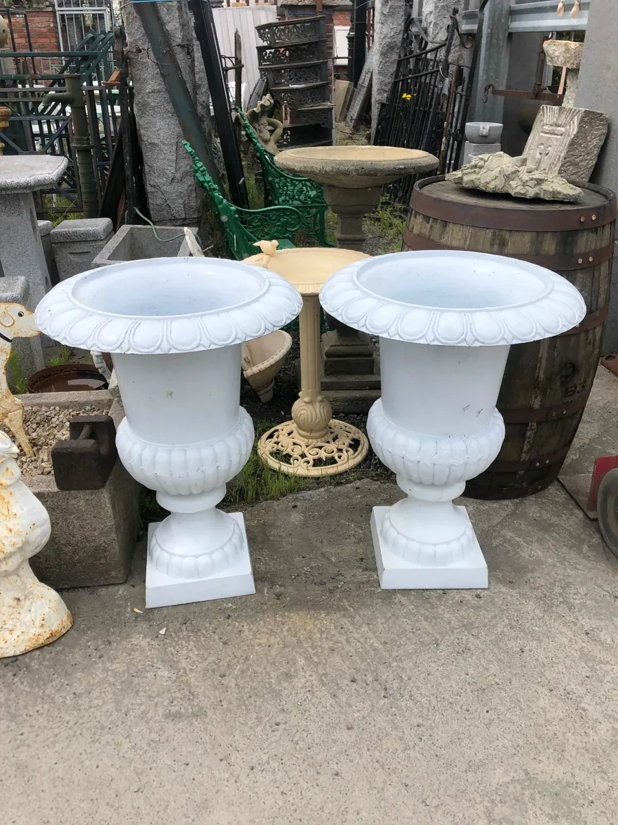 Cast iron garden pots - Image 4