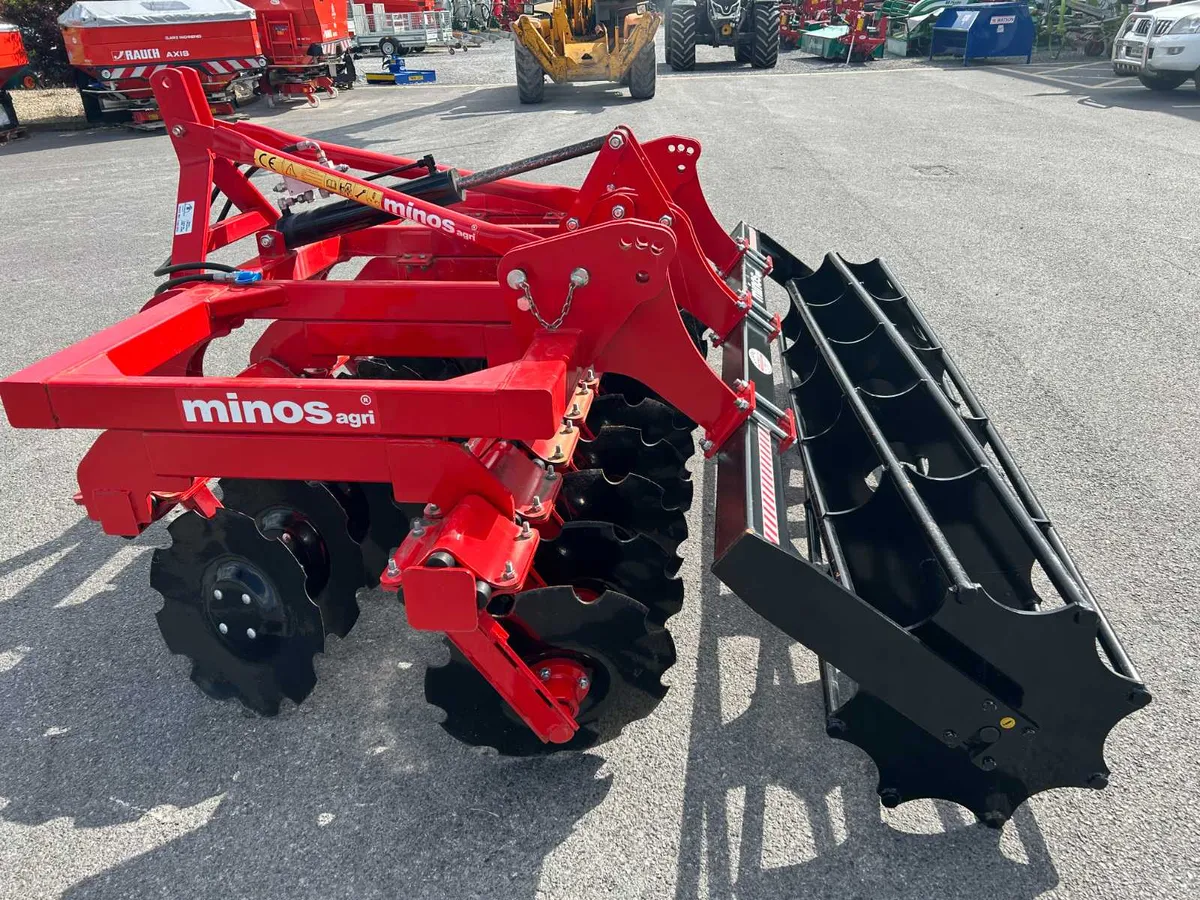 Minos 3m M Disc Harrow with Crumbler - Image 4