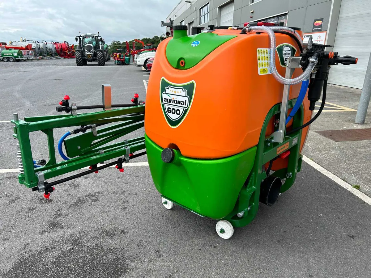 Agrional 600 Litre Sprayer - Image 2