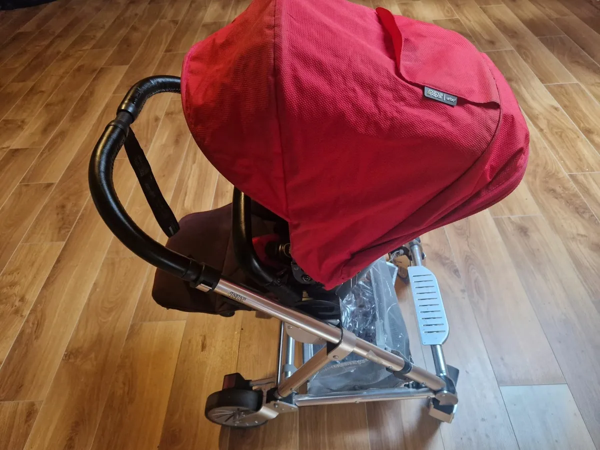 Mama and Papas Urbo Stroller - Image 2