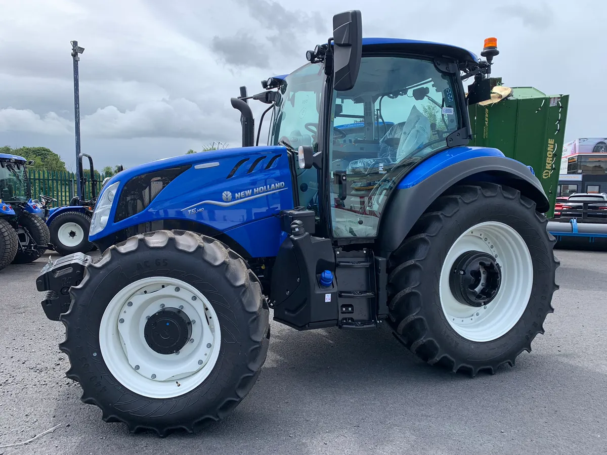 New Holland T5.140 Dynamic Command 40KPH - Image 4