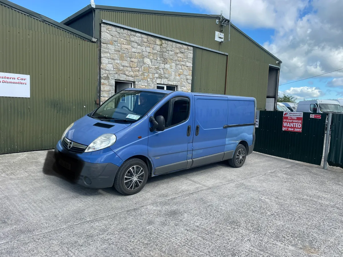 2009 Renault traffic 2.0 dci for dismantling