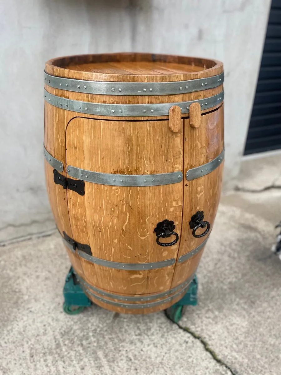 Wine barrel drinks cabinet whiskey barrel - Image 4