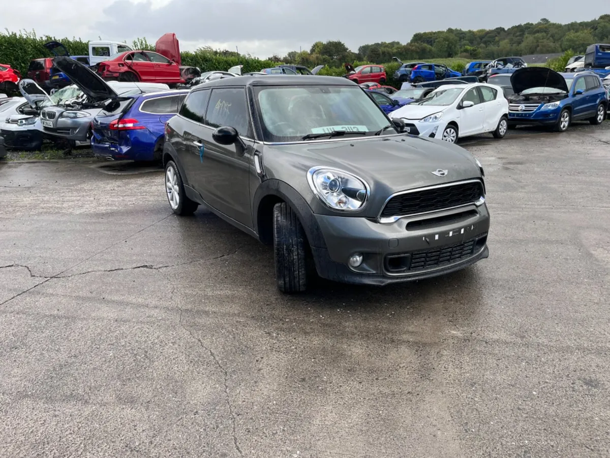 2016 Mini Cooper space man 2.0  3DR - Image 3