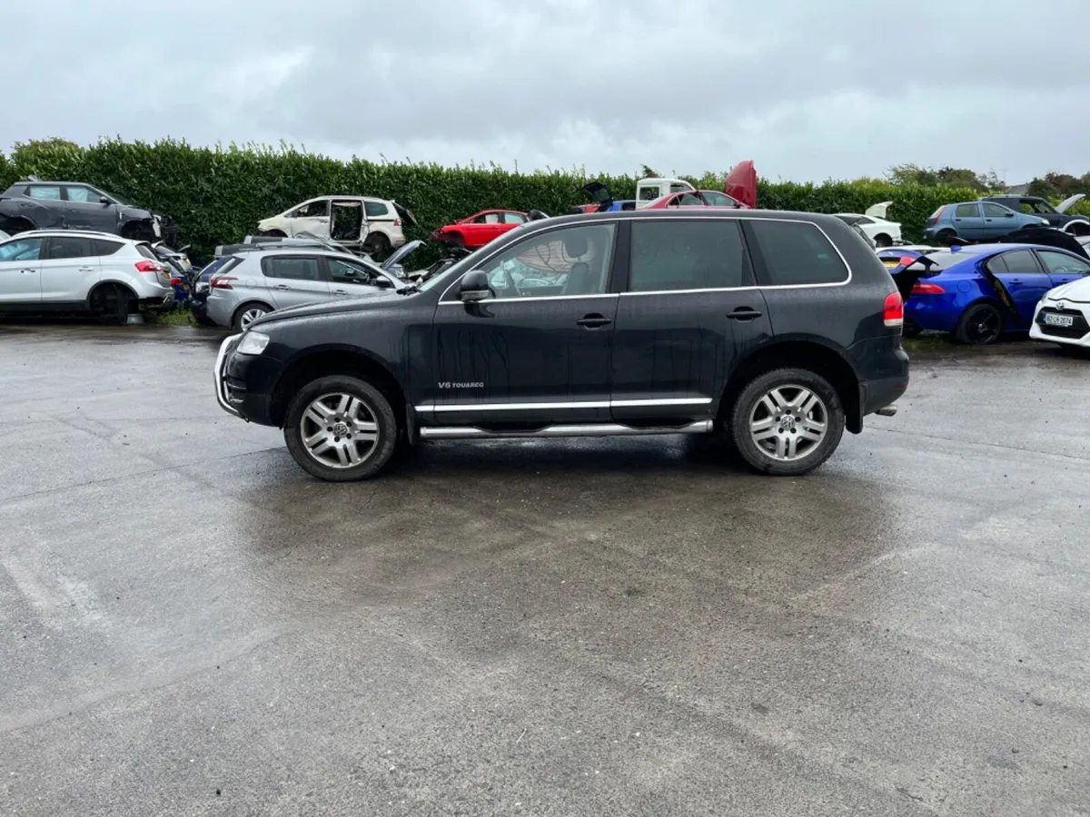 2009 VW Touareg 3.0 V6 221 bhp - Image 4