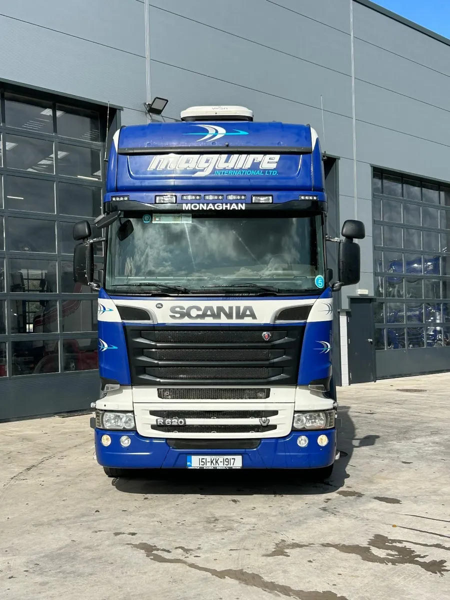 2015 Scania R620 6x2, LHD. Ref No:2381 - Image 2