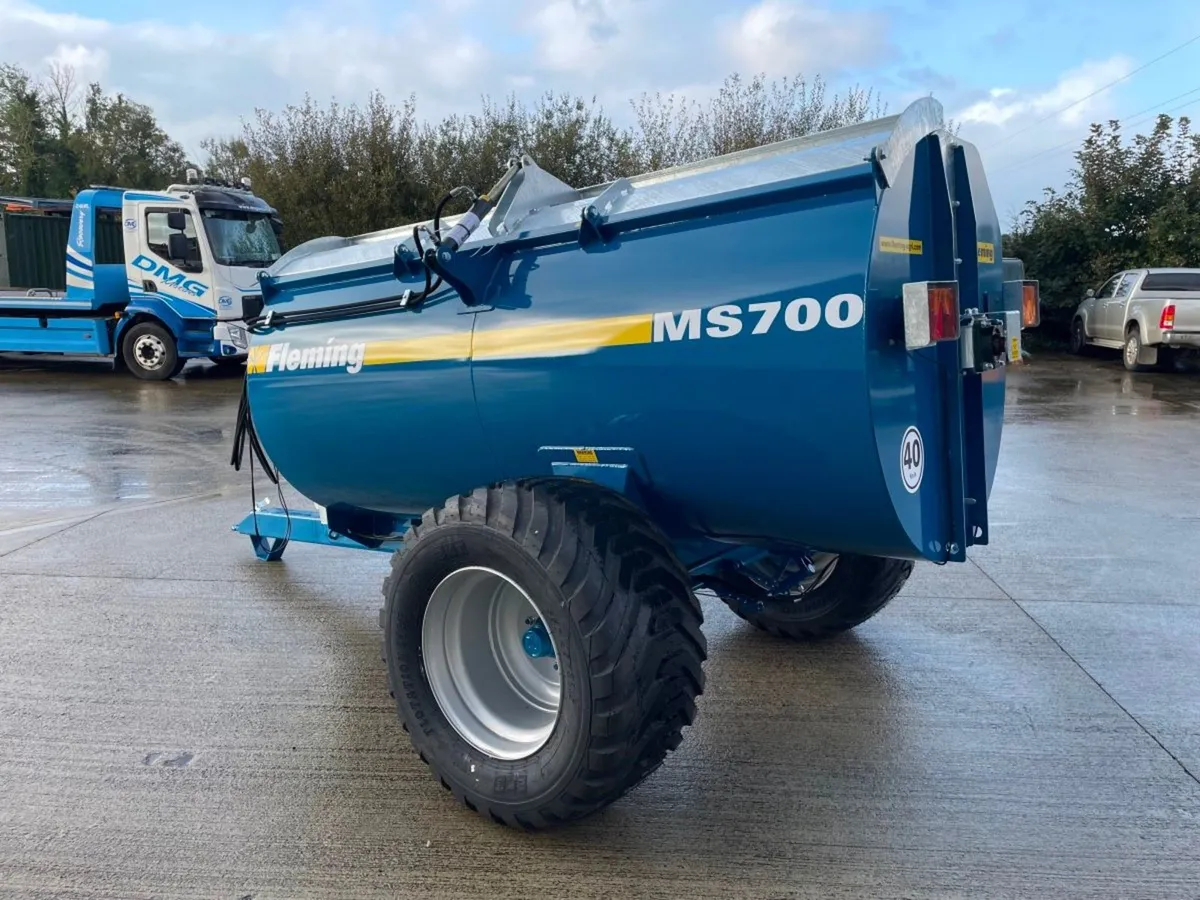 Fleming MS700 Manure Spreader - Image 3