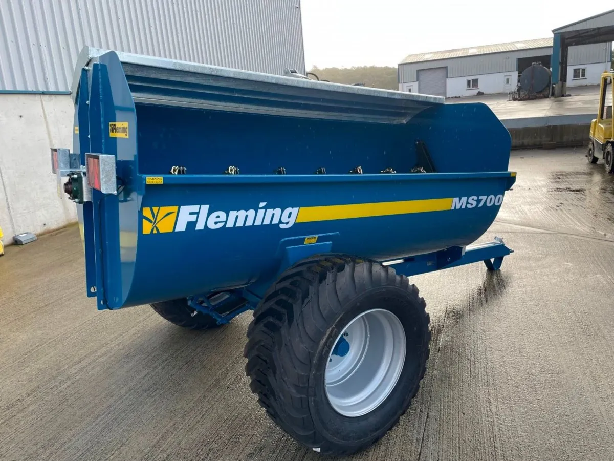 Fleming MS700 Manure Spreader - Image 4
