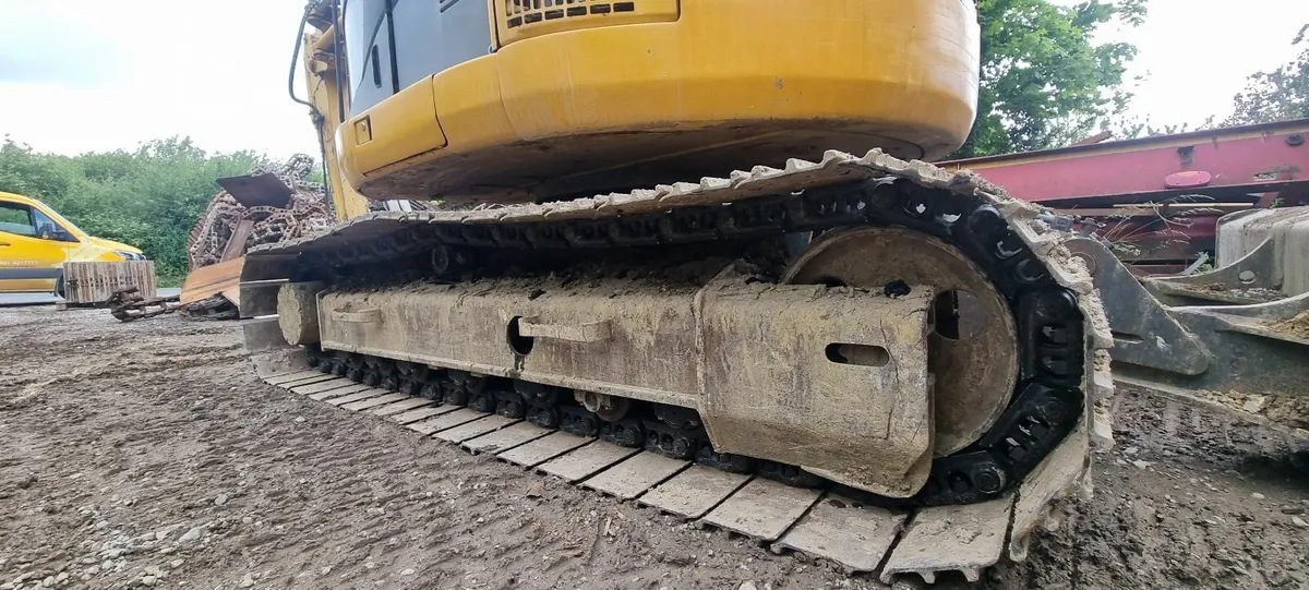 Exchange Track Chain Groups with new or used pads - Image 1