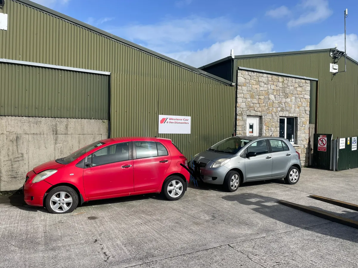 2009 Toyota Yaris cars for dismantling