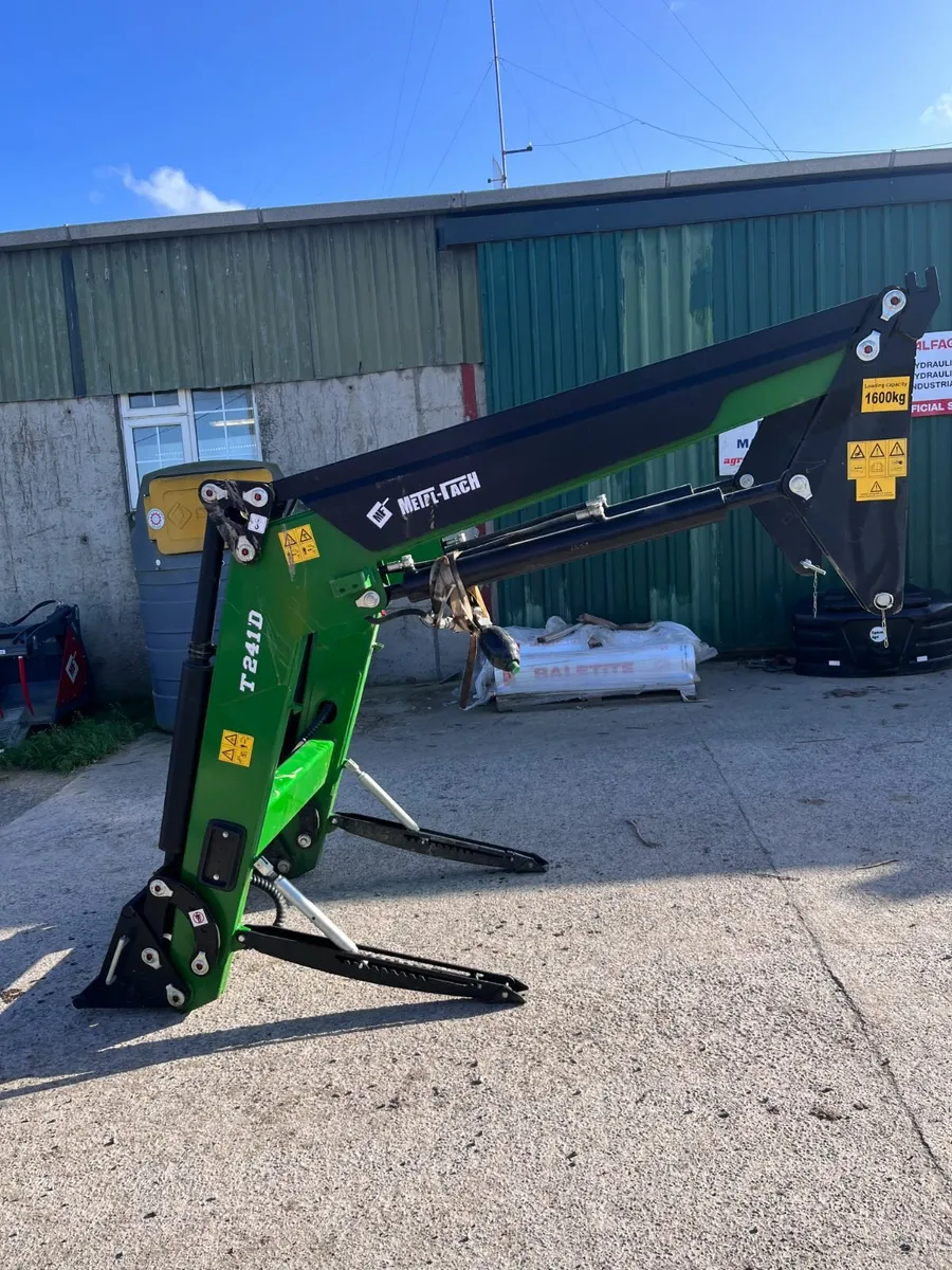 Metal Fach Front Loaders - Image 2