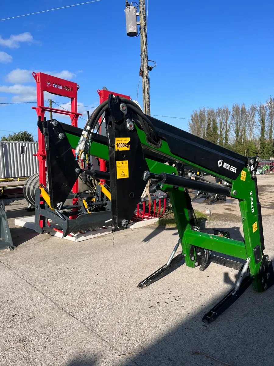 Metal Fach Front Loaders - Image 4