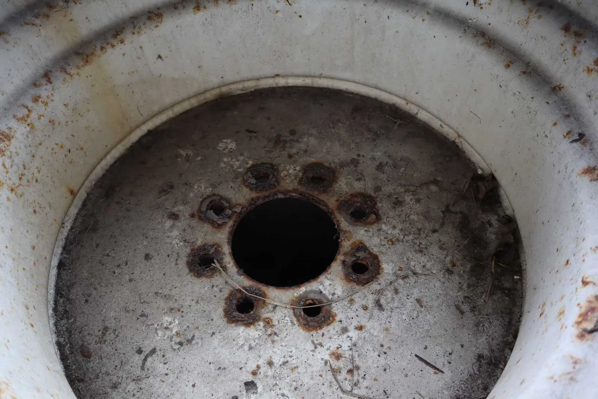 8stud grass wheels 23.1R26 - Image 3