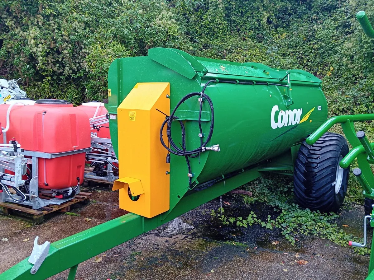 Conor 900 Sidespreader - Image 1