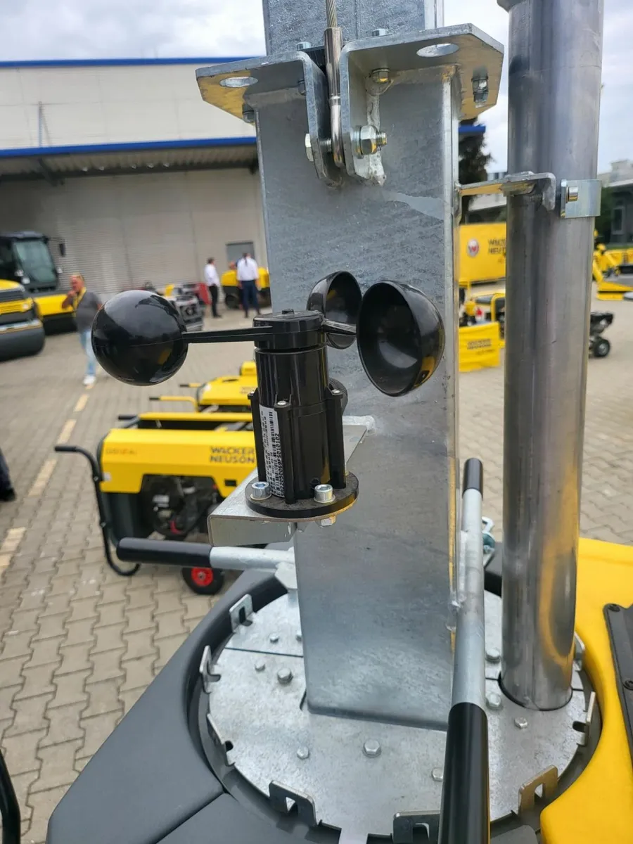 Wacker Neuson Light Tower LTN5 with Generator - Image 3