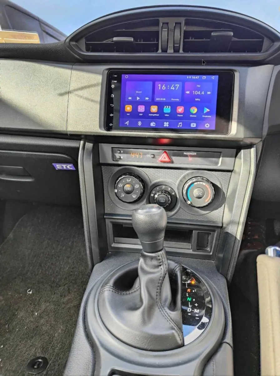 Toyota 86 Carplay Android radio - Image 2