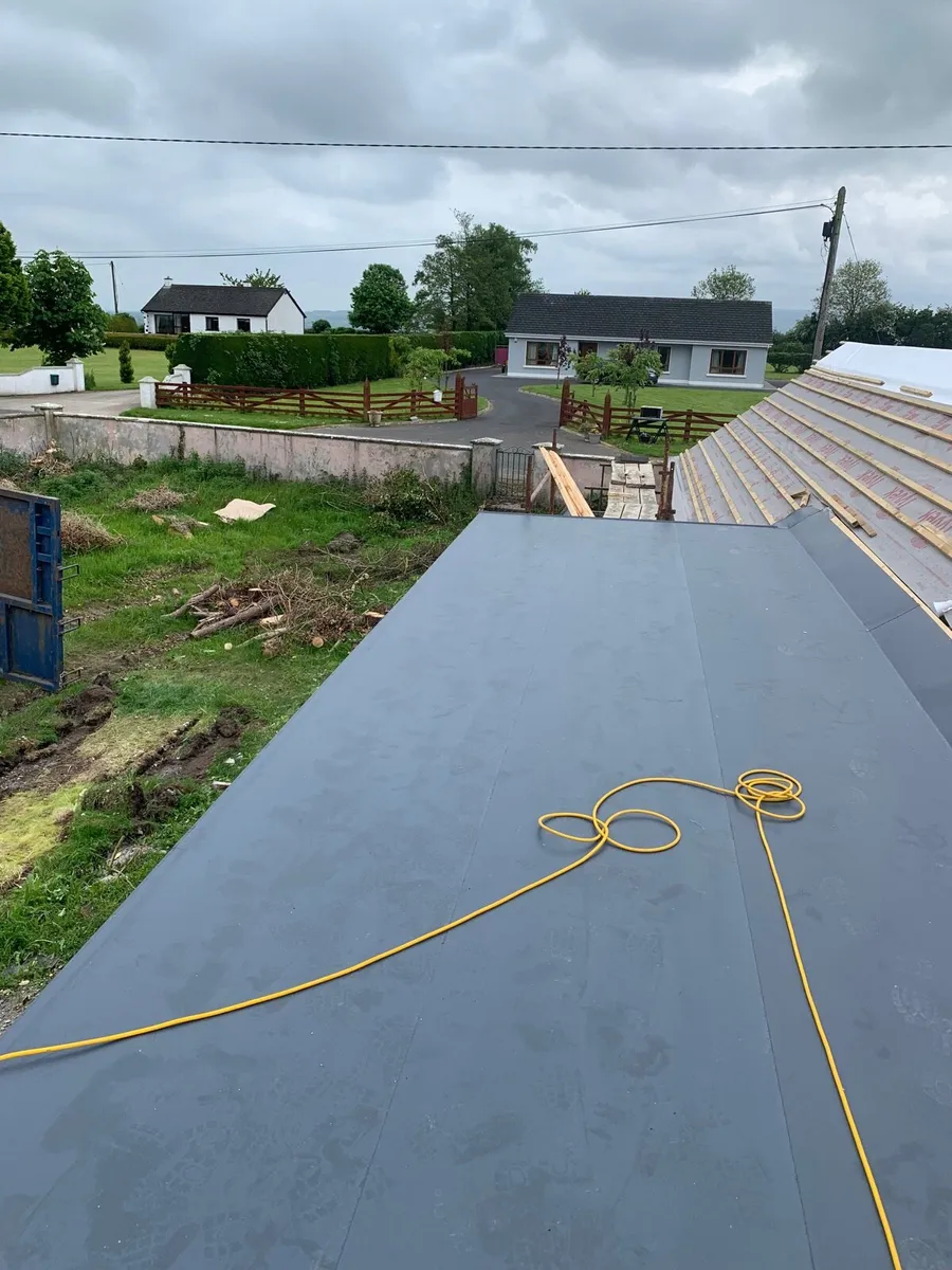 Flat roofer - Image 2