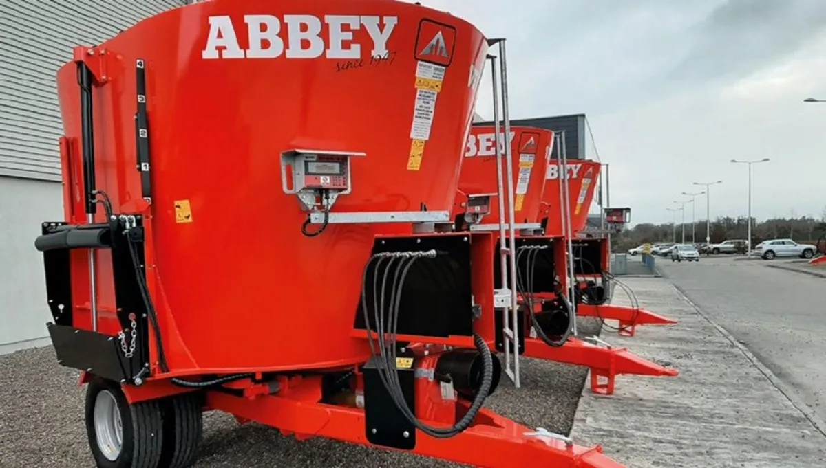 New Abbey VF 1250 Tub Diet Feeder