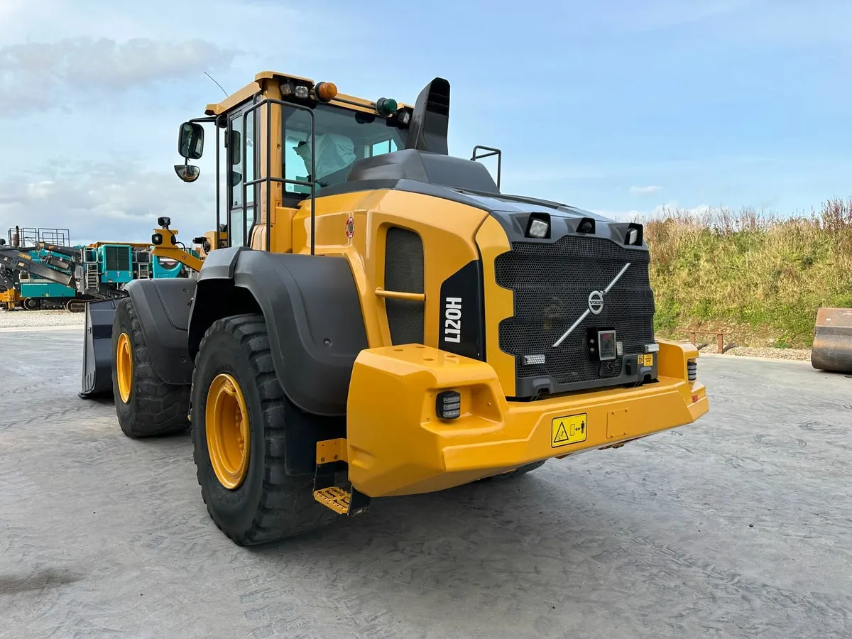 VOLVO L120H - Image 2