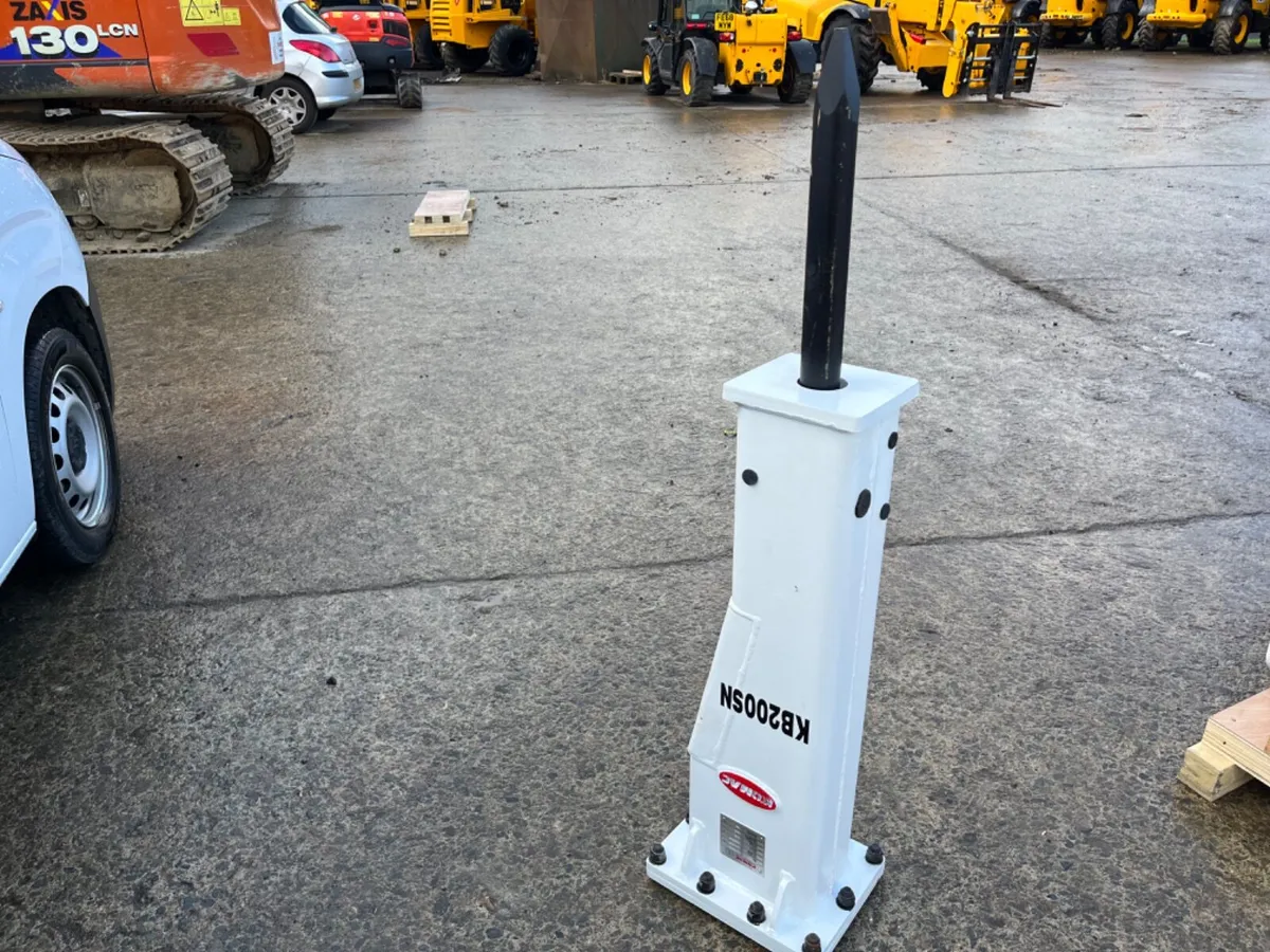New Komac KB200SN Breaker (3 Ton) - MULLANS - Image 4