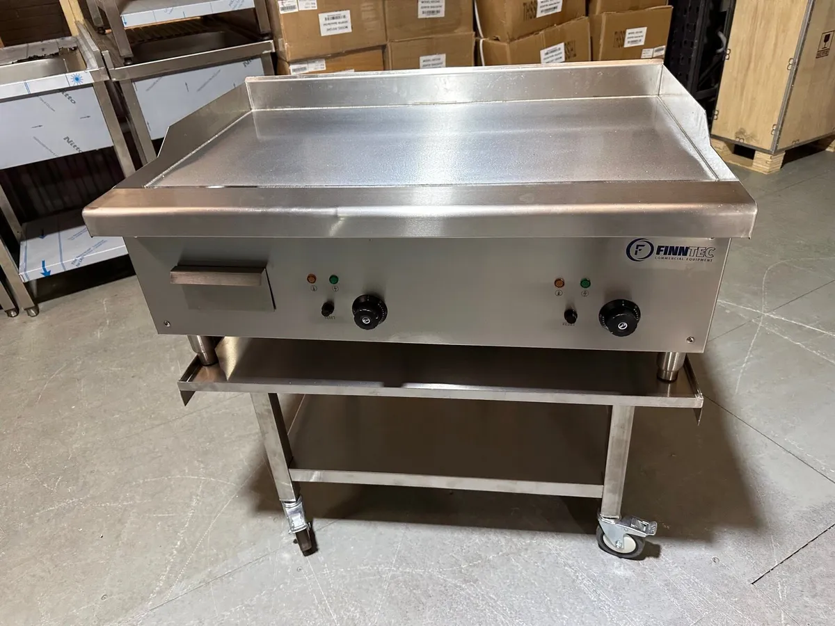 900mm Electric Grill - Image 1