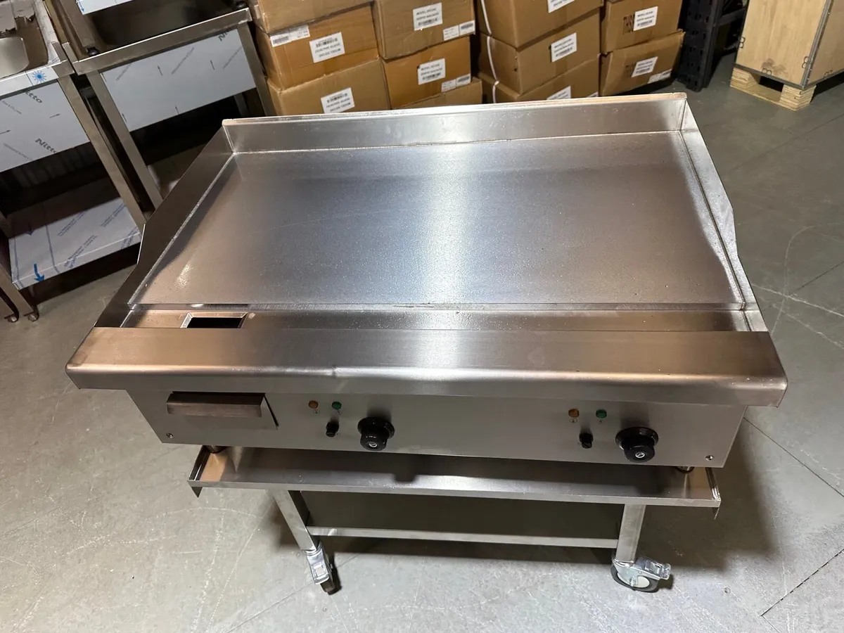 900mm Electric Grill - Image 2