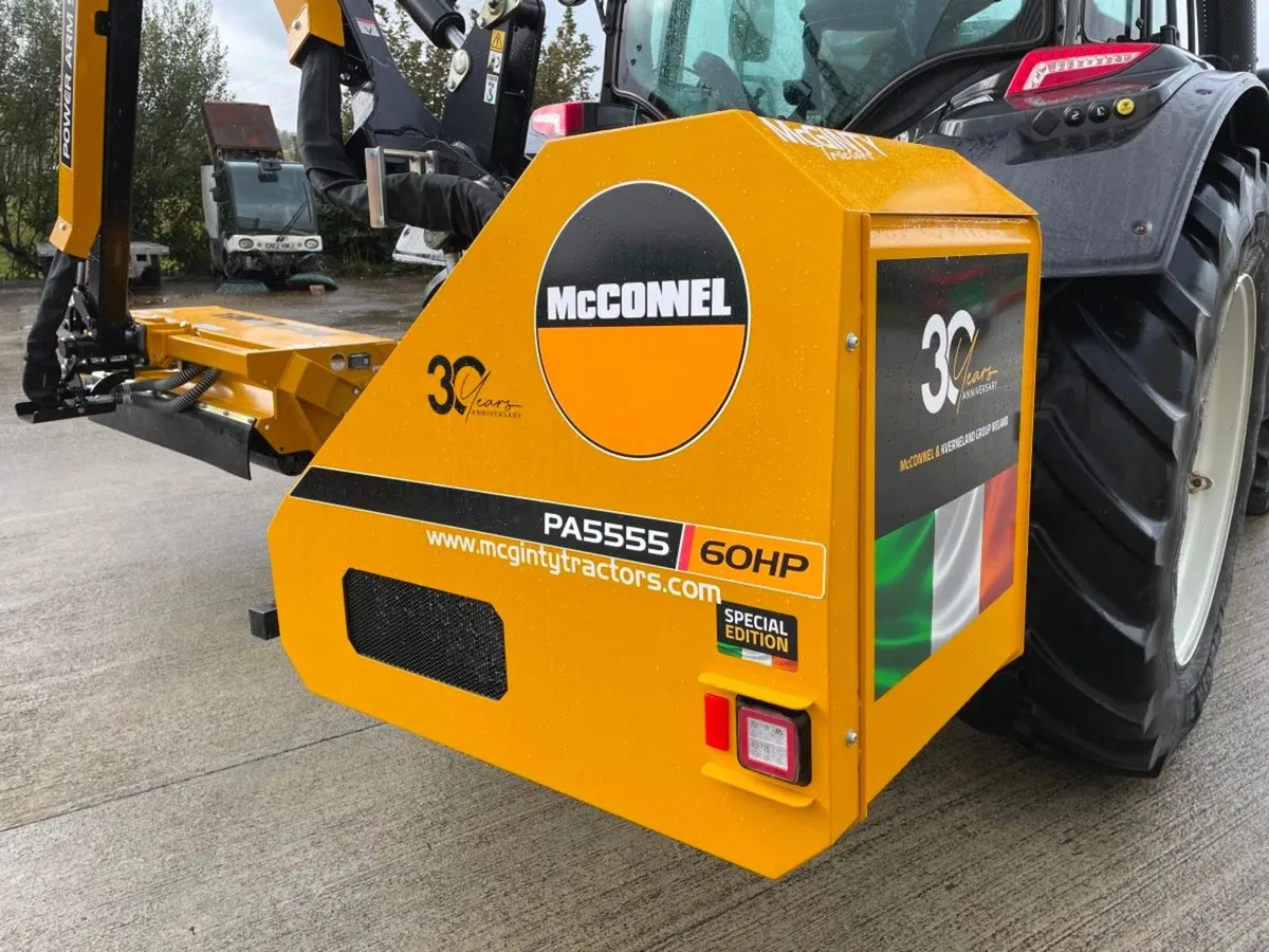 NEW McConnel PA5555-60 Hedgecutter - Image 3