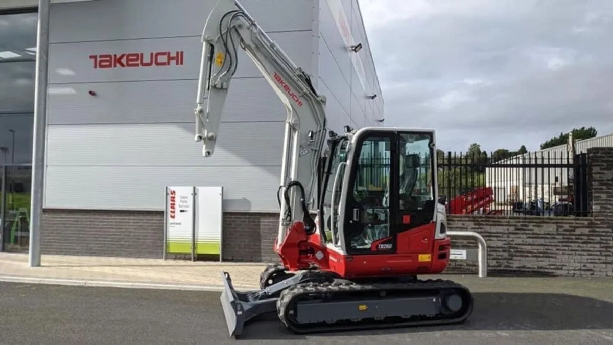 Takeuchi TB260 - Image 3